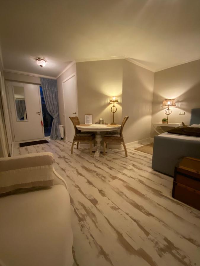 De Vijverkamer-----Prive Diner Op De Kamer Mogelijk!! 霍赫芬 外观 照片